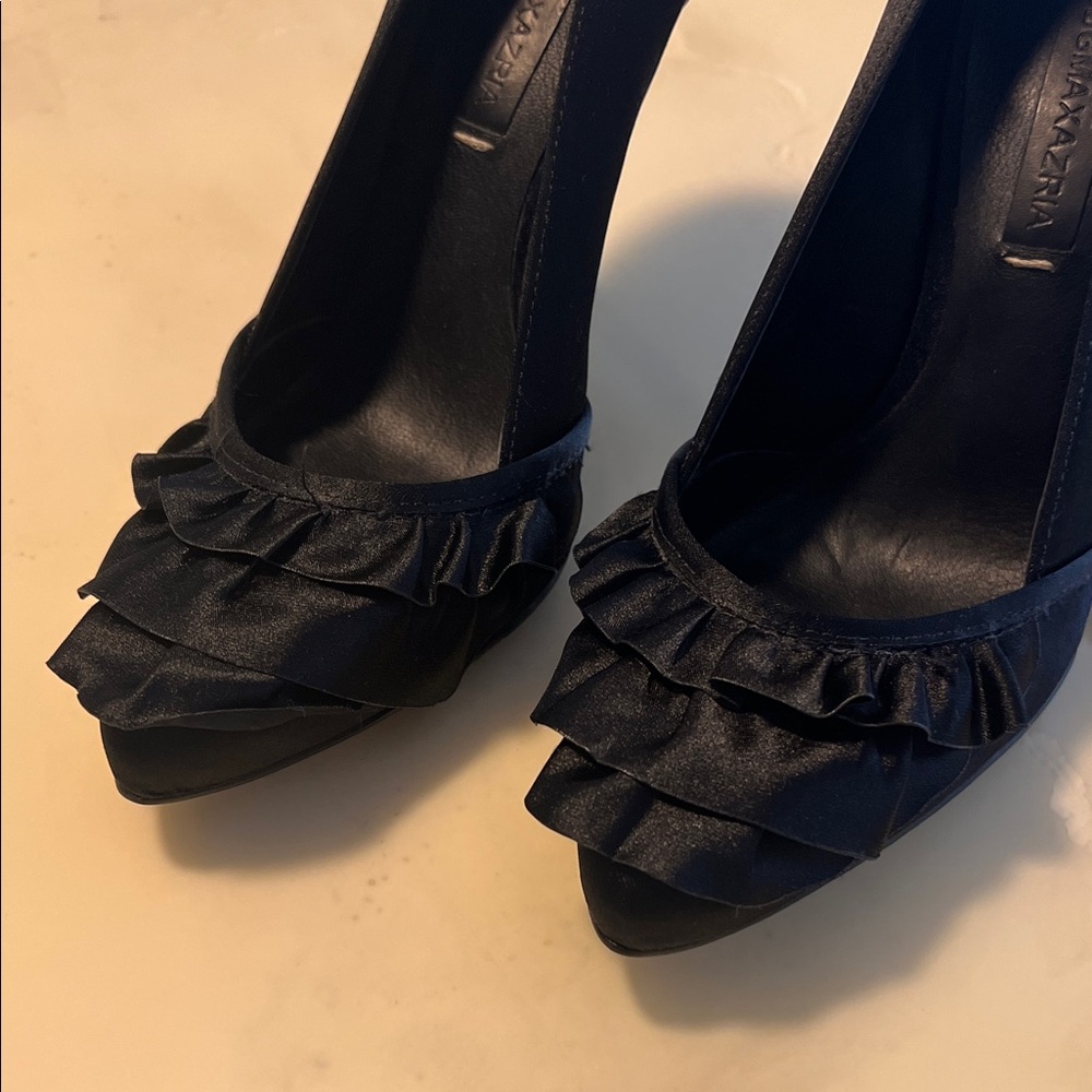 BCBGMaxAzria Black Ruffled Heels - Picture 5 of 7
